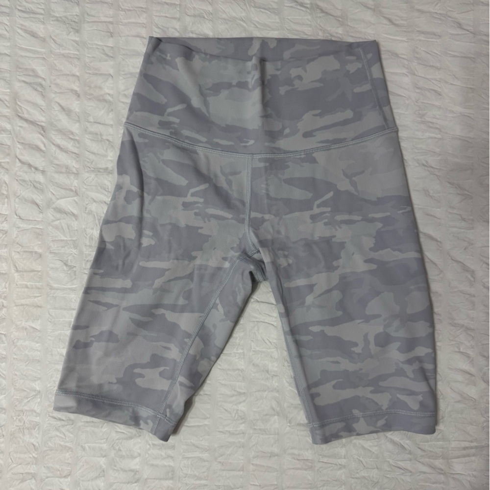 Lululemon Wunder Under High Rise Biker Shorts Ribbed 8” Size 6